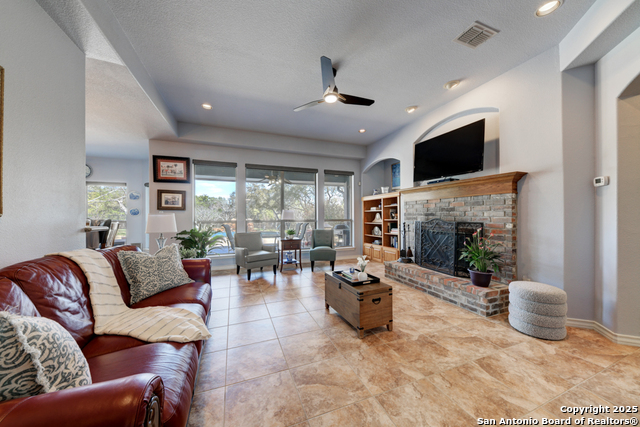 2390 Frontier, Spring Branch, Texas image 9