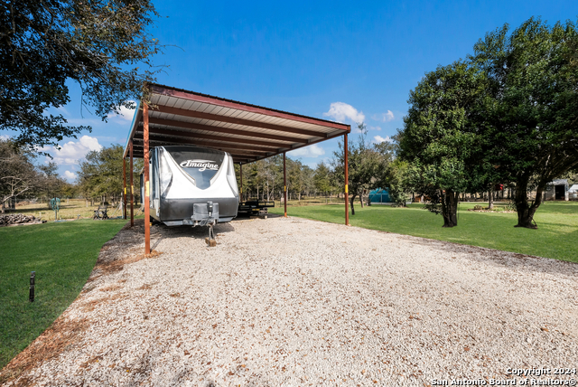 262 Gander Slough Rd, Kingsbury, Texas image 24