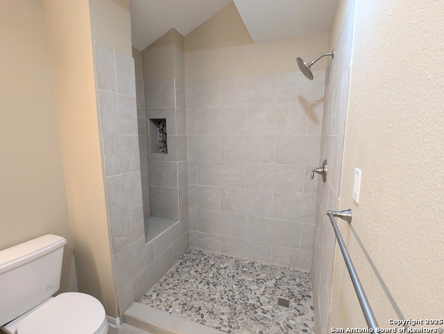 548 Indian Creek, Pipe Creek, Texas image 27