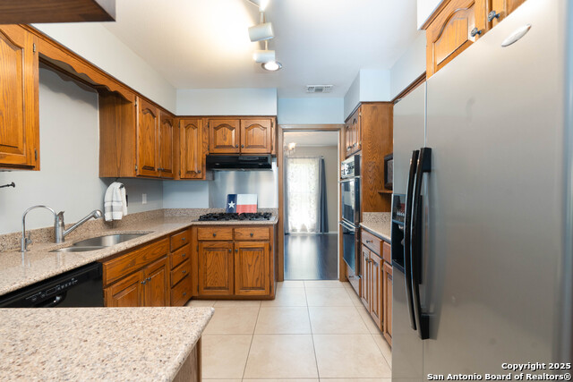 9806 Greentree Dr., San Antonio, Texas image 16