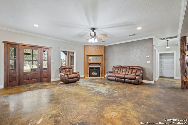 3893 State Highway 97, Floresville, Texas image 11