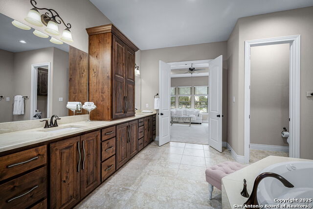 2041 Incrociato, New Braunfels, Texas image 19