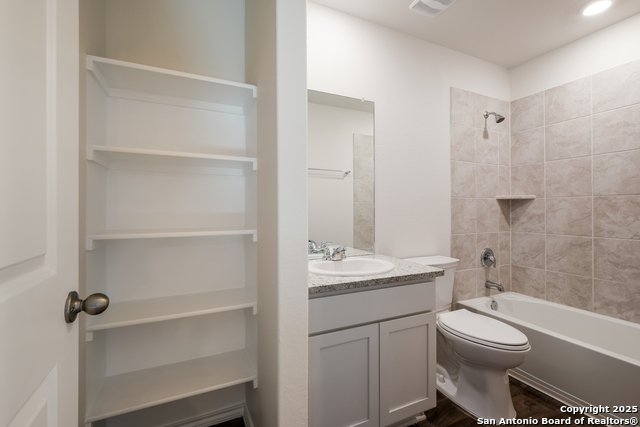 15619 Garam Trl, Von Ormy, Texas image 22