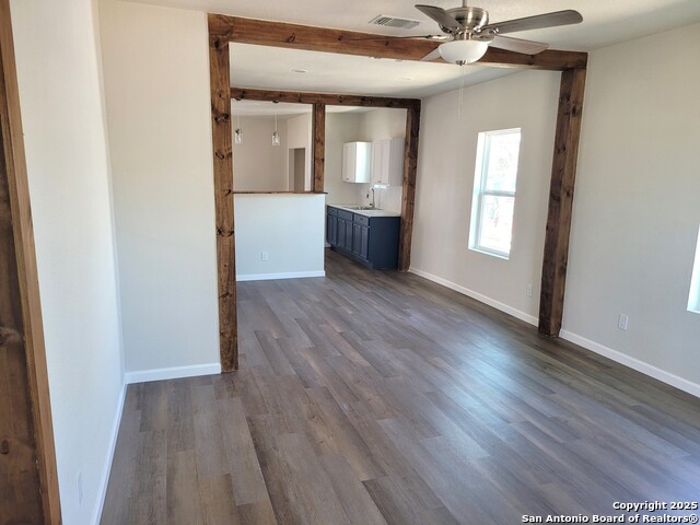 718 E Highland Blvd, San Antonio, Texas image 2