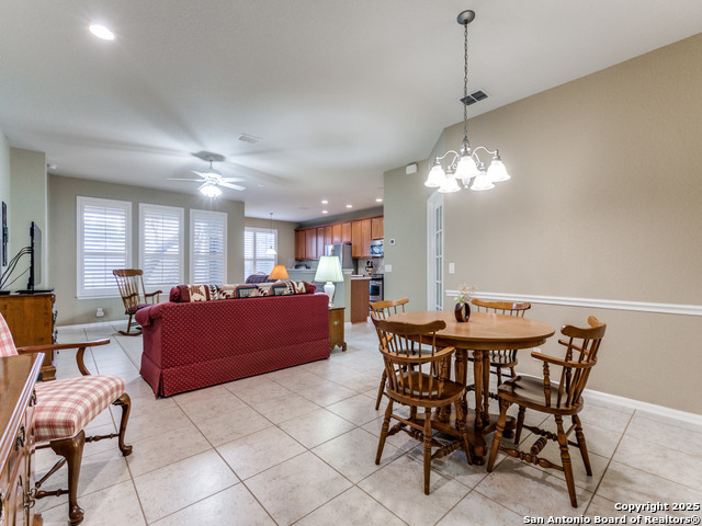 4550 Jarrell, San Antonio, Texas image 6
