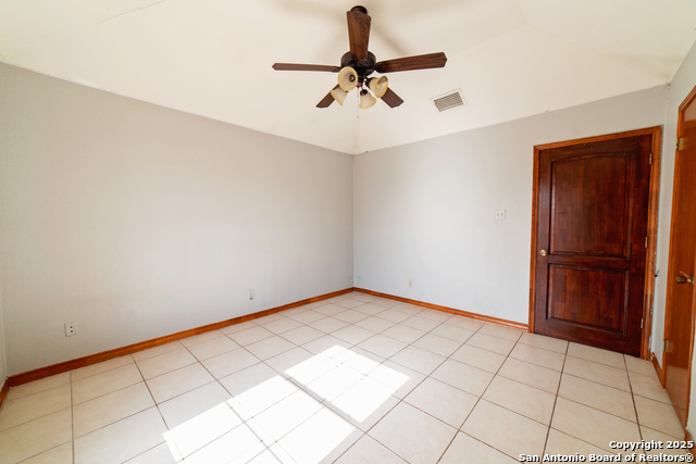 96 Grove Ave, Laredo, Texas image 25