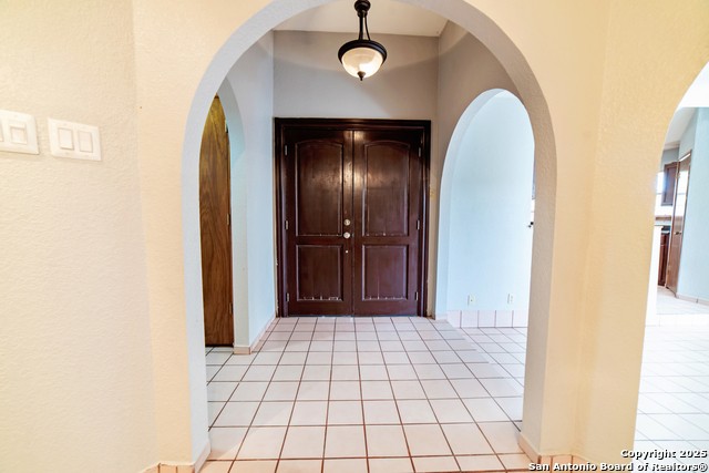 96 Grove Ave, Laredo, Texas image 3