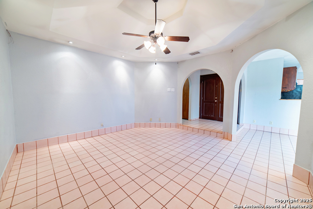 96 Grove Ave, Laredo, Texas image 5