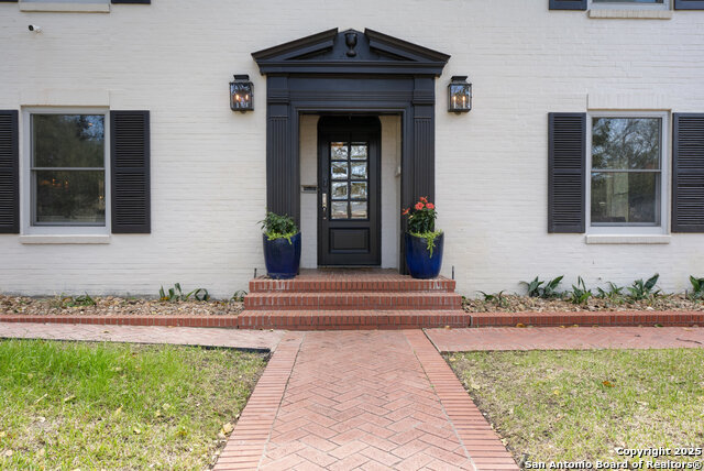 118 Brittany, Olmos Park, Texas image 8