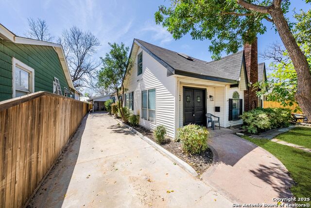 2046 W Mulberry Ave, San Antonio, Texas image 24