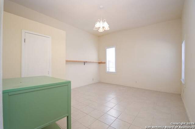 1615 N Pine St, San Antonio, Texas image 24