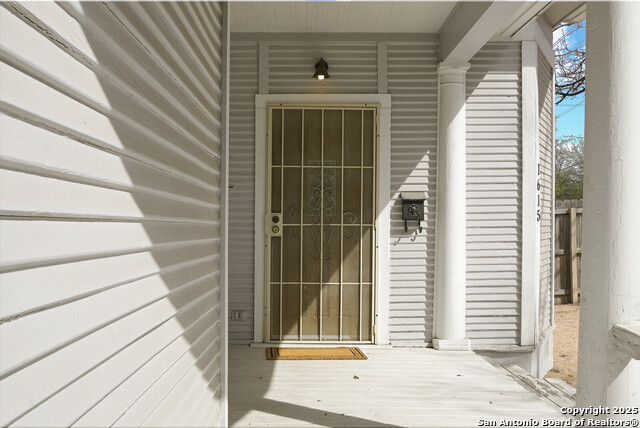 1615 N Pine St, San Antonio, Texas image 5