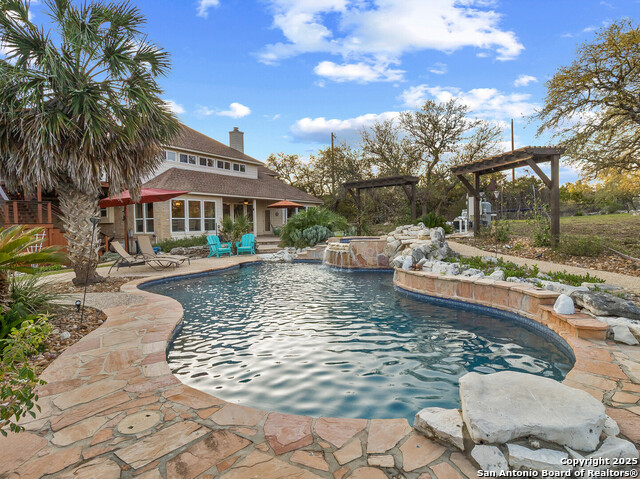 13031 Adobe Walls Dr., Helotes, Texas image 1