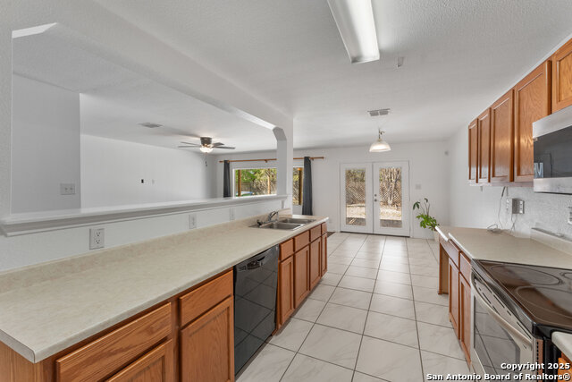 3915 Regal Rose, San Antonio, Texas image 12