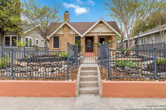 1235 Kayton Ave, San Antonio, Texas image 2