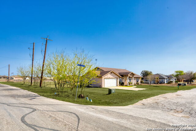 14419 Mangold Way, Atascosa, Texas image 4