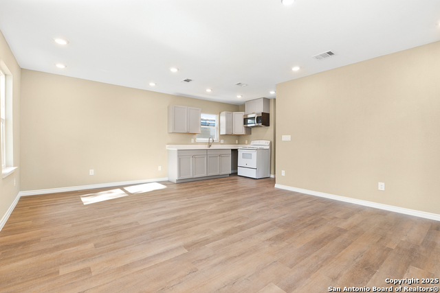 215 Carlisle, San Antonio, Texas image 6