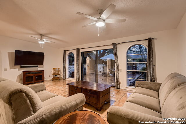 201 Sheffield, Castle Hills, Texas image 33