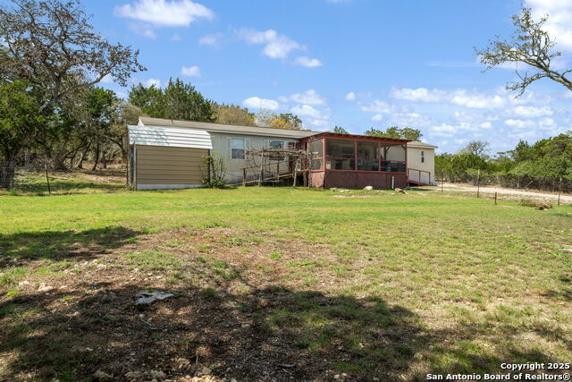1128 Wright, Bandera, Texas image 4