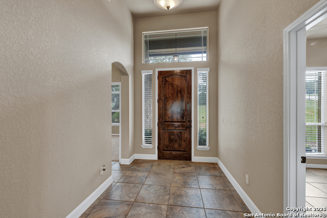 112 Falling, New Braunfels, Texas image 4