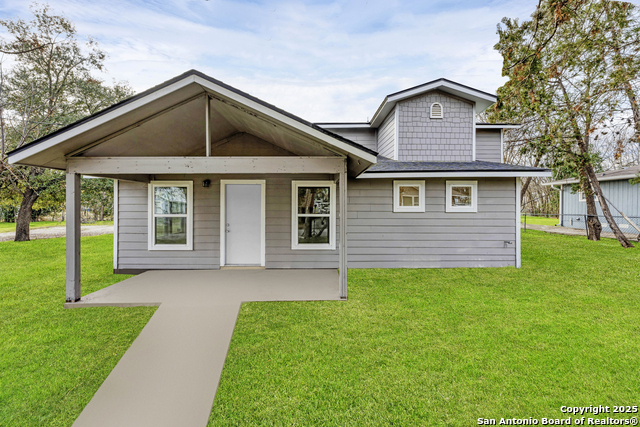 414 N Ellis St, Seguin, Texas image 1