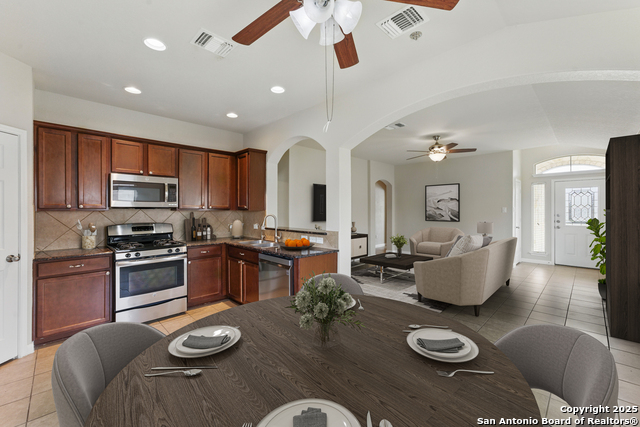 2641 Lonesome Creek, New Braunfels, Texas image 5