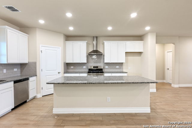 117 Growers, Poteet, Texas image 9