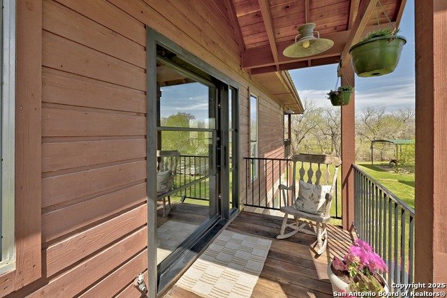 398 Redbird, Kingsbury, Texas image 5