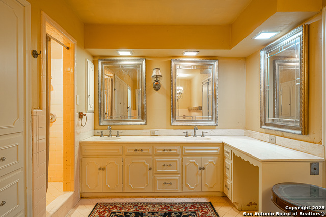 109 Wickford, Castle Hills, Texas image 20