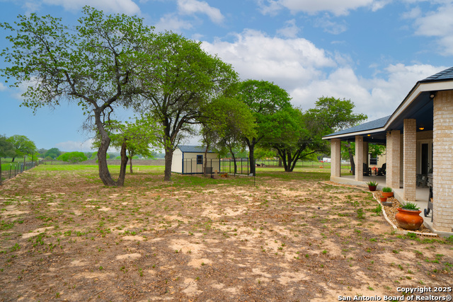 120 County Road 6867, Natalia, Texas image 39
