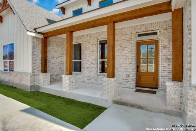205 Patchwork Corners, Poteet, Texas image 5
