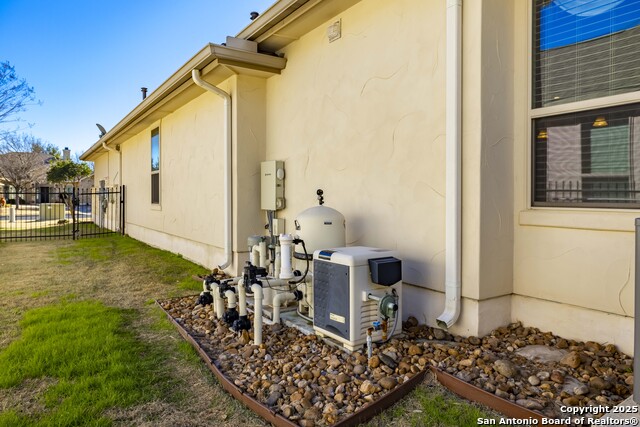 30015 Cibolo Trace, Fair Oaks Ranch, Texas image 9