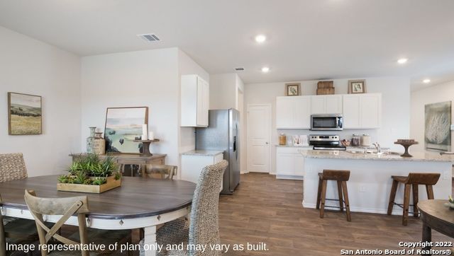 15539 Mint Patch Meadow, Von Ormy, Texas image 14