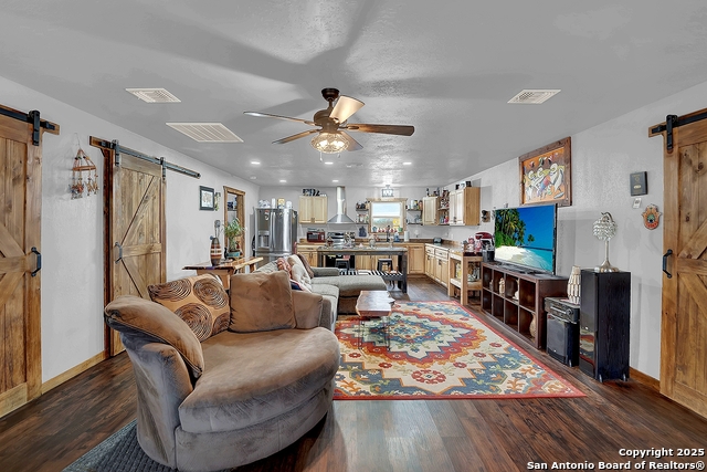 5503 Fm 3465, Adkins, Texas image 14