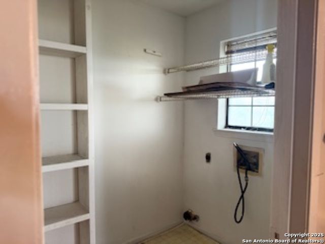 202 E Houston St, George West, Texas image 8