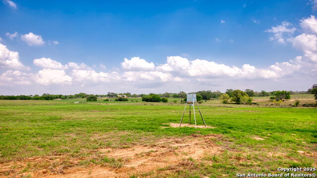 2998 County Road 302, Floresville, Texas image 14