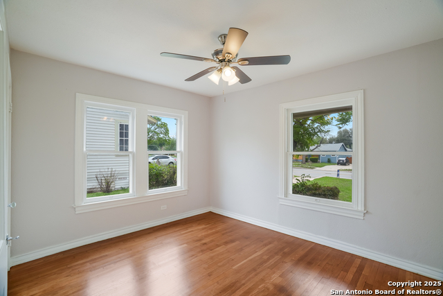 2043 W Woodlawn Ave, San Antonio, Texas image 12