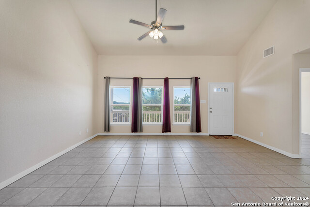 2407 Golf Dr, Spring Branch, Texas image 7