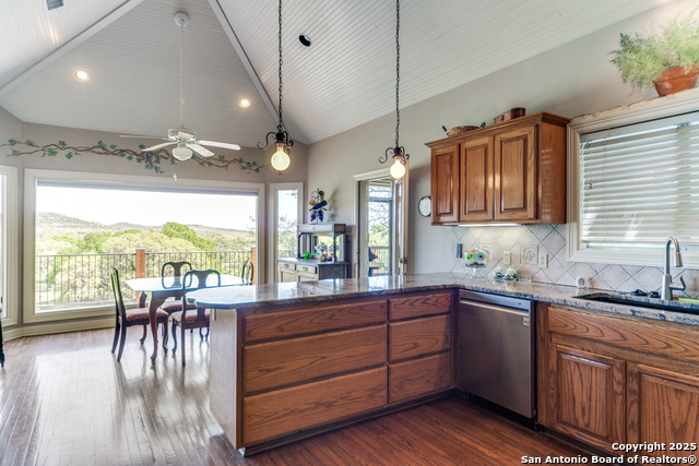 100 W Tapatio Dr, Boerne, Texas image 14