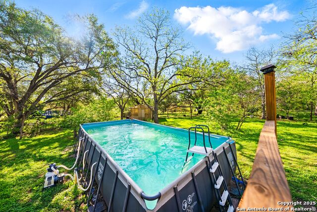 1508 E St., Floresville, Texas image 34