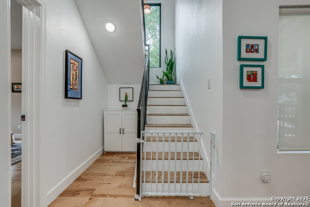 211 Gibson St, San Antonio, Texas image 27