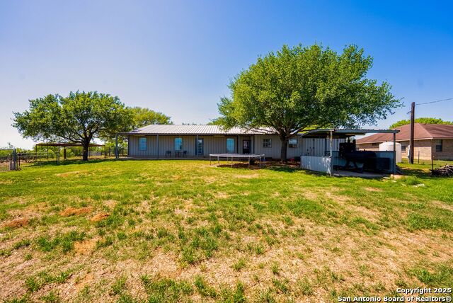 9404 Crow Lane, Adkins, Texas image 6