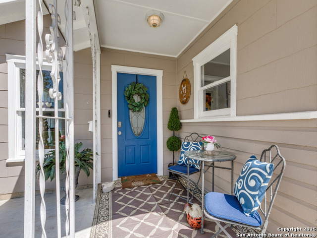 670 Mcdougal, San Antonio, Texas image 2