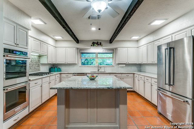 204 Sheffield, Castle Hills, Texas image 16