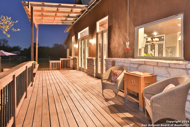 1523 Meadow Glen, Adkins, Texas image 1
