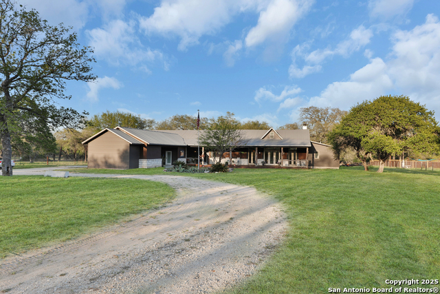 1523 Meadow Glen, Adkins, Texas image 10
