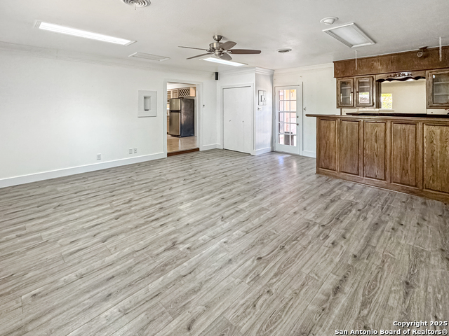 5102 Crown Ln, Kirby, Texas image 15