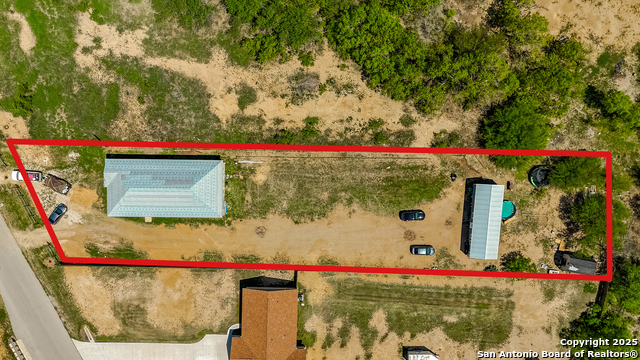 295 Las Palomas, Lytle, Texas image 5