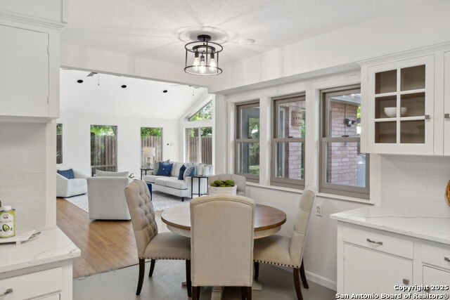 106 Five Oaks, San Antonio, Texas image 20