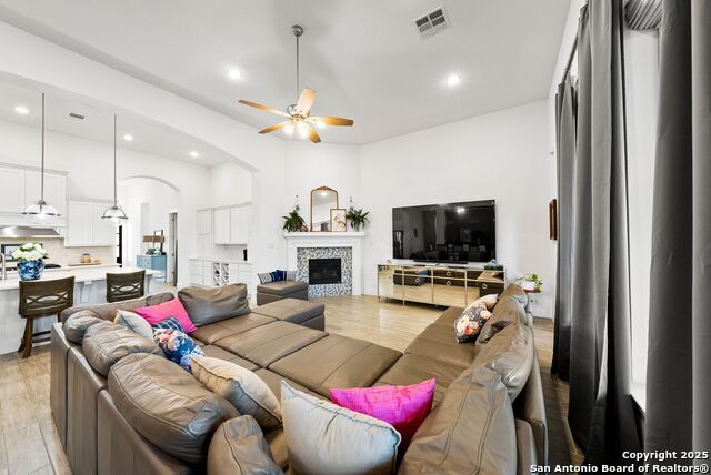 13160 Hallie Dawn, Schertz, Texas image 10